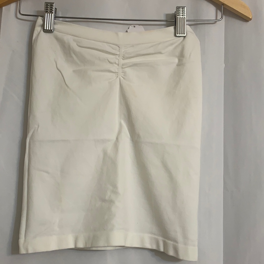 WHITE SHAPE WEAR SZ S